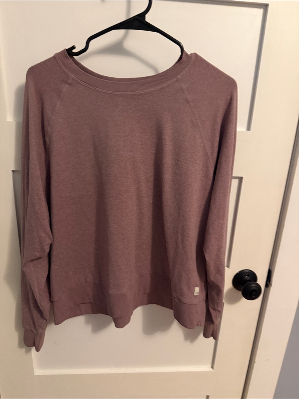 Vuori Dusty Mauve Long-Sleeve Crew Sweatshirt